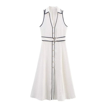 Vestido Diora midi branco com botões frontais e recortes em azul marinho sobre fundo branco, sem modelo