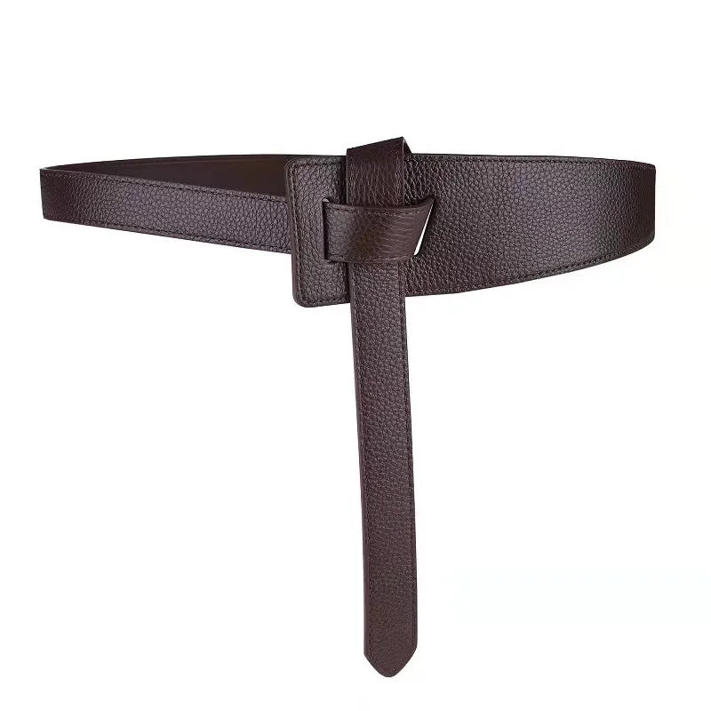 Cinto Dione marrom escuro ideal para looks neutros e elegantes
