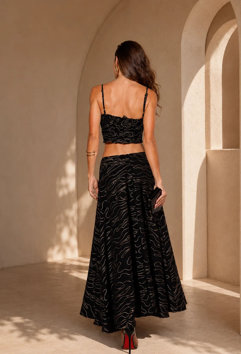 Top bordado preto do Conjunto Capri da Dress Eleven com alcinhas e franzido