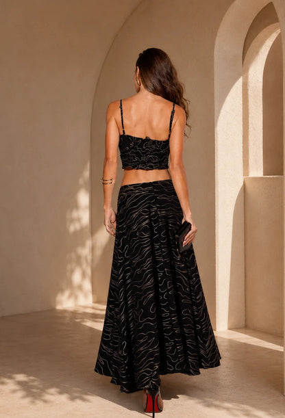 Top bordado preto do Conjunto Capri da Dress Eleven com alcinhas e franzido
