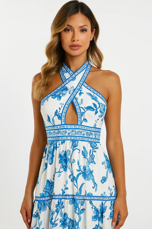 Vestido longo estampado com alça cruzada no decote e detalhe frontal elegante