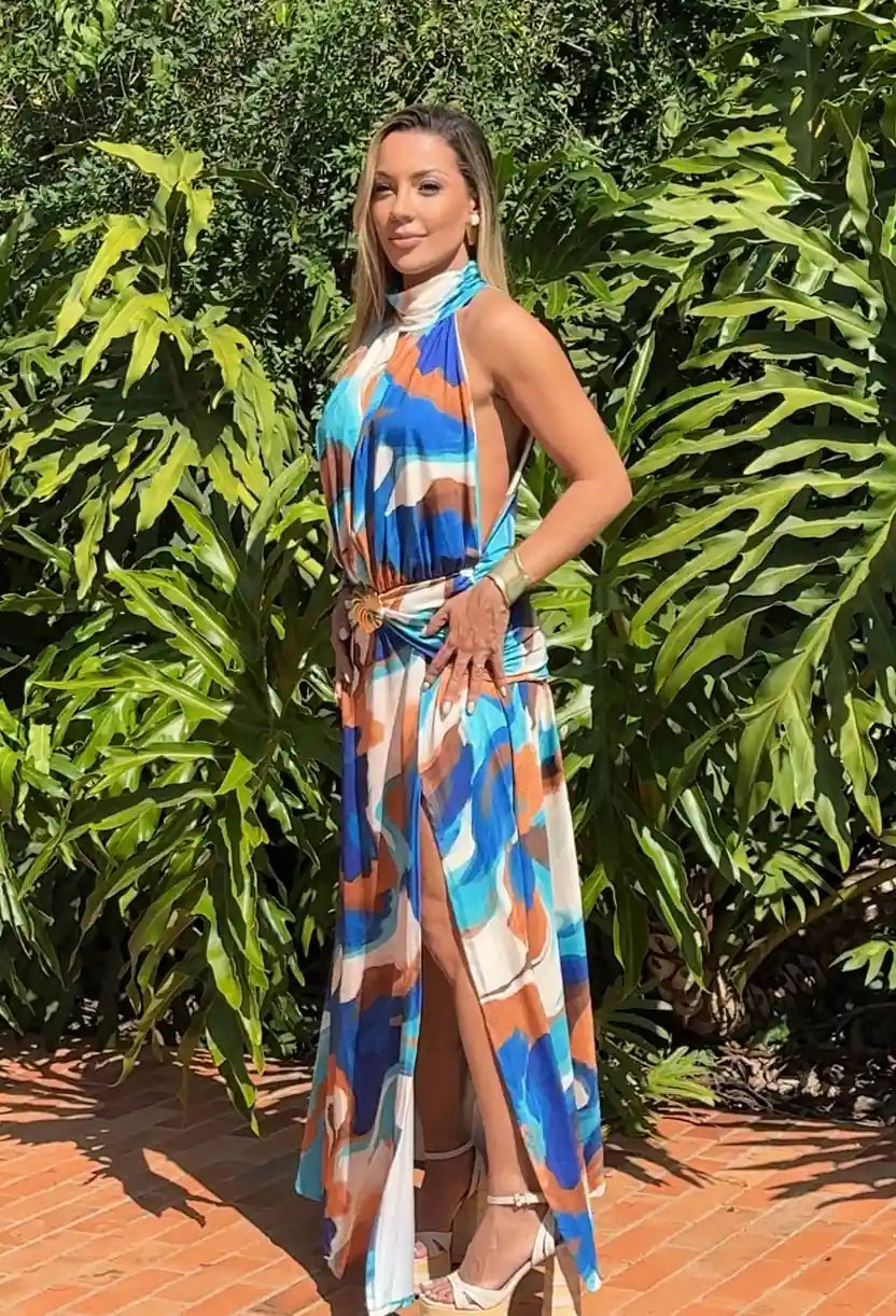 Vestido longo em malha fluit estampada com saia evasê