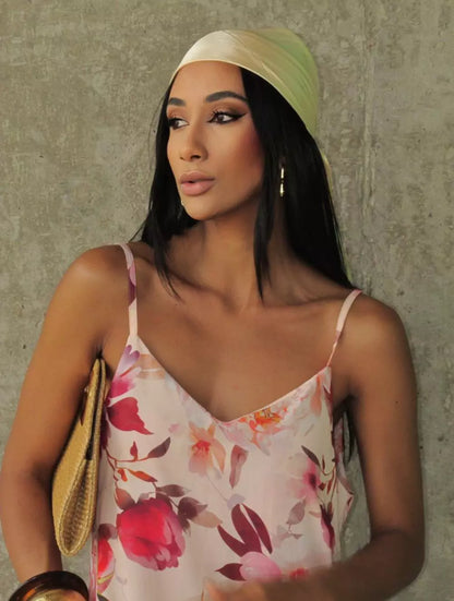 Vestido longo floral com decote em V e alcinha fina ajustável elegante leve e sofisticado Dress Eleven
