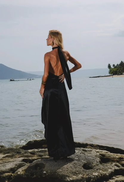 Costas abertas do vestido longo Kelly preto, com amarração no pescoço — Dress Eleven