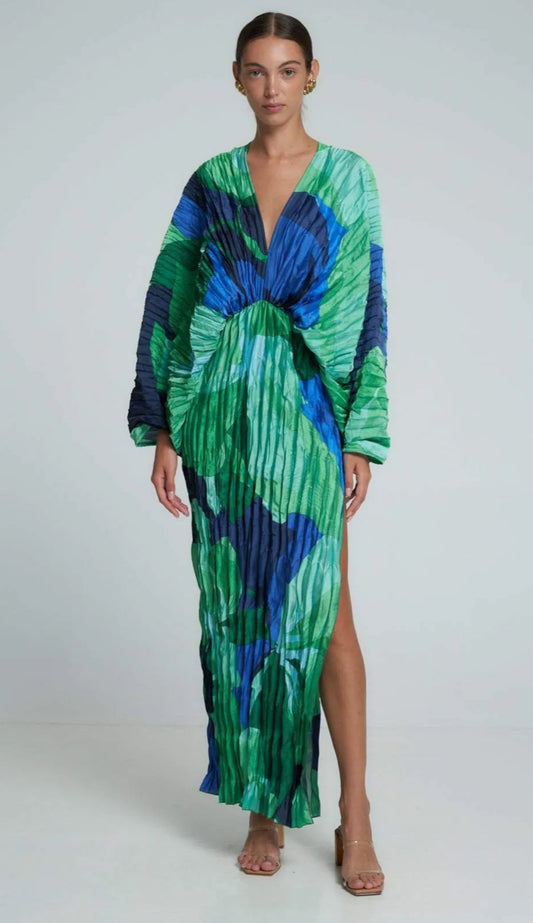 Vestido Emma longo estampado plissado com decote em V e mangas amplas
